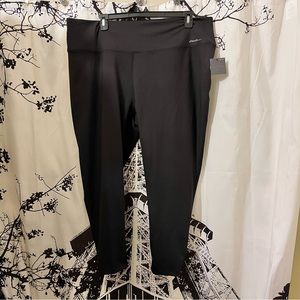 NWT Eddie Bauer High Point Knit 7/8 Leggings Active Sun Protection Black 3X